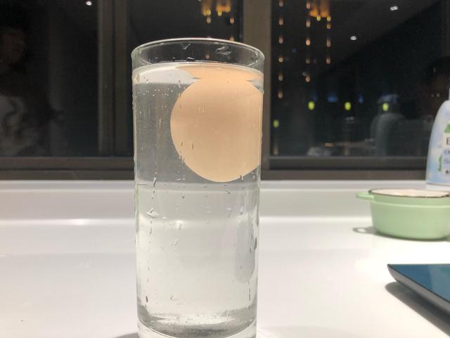 幼儿科学小实验简单视频大全，幼儿科学小实验简单视频大全纸片快艇！