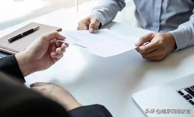 web前端培训机构排名，web前端培训机构排名信阳？